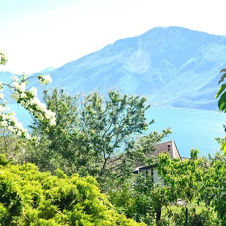 Paradise Garden & View Appartement
